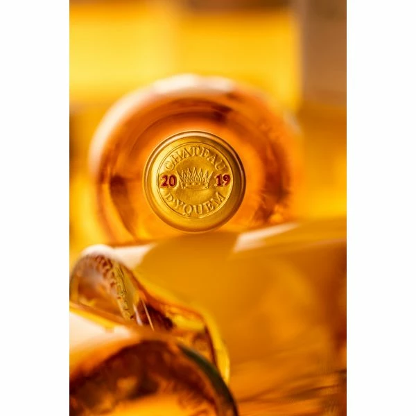 Chateau D'Yquem Sauternes 2019 - Image 4